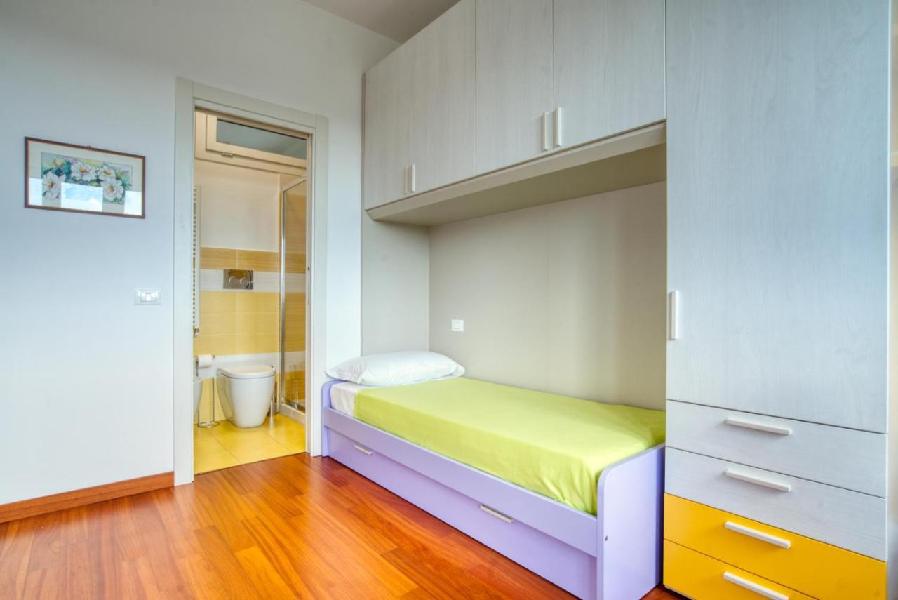 Caseospitali - Casa Park View, Ampio Trilocale Per Famiglie Sul Parco Milan Extérieur photo